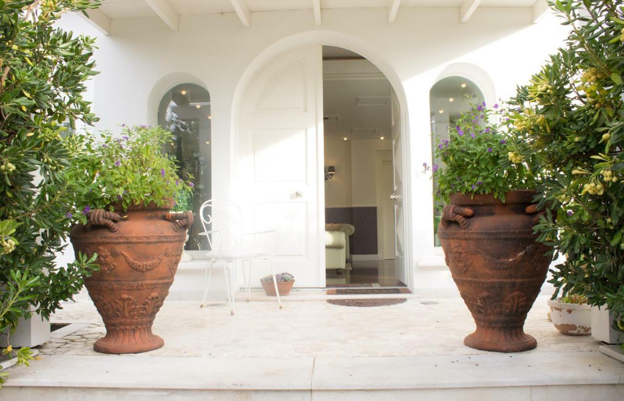 White House Luxury Hospitality Hotel Olbia Exterior foto